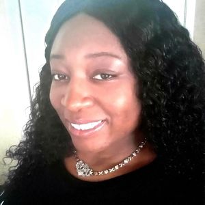 Meet your Posher, Shanequa